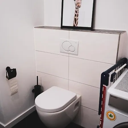 Stilvolles City-loft Mit Privatem Whirlpool Daire *