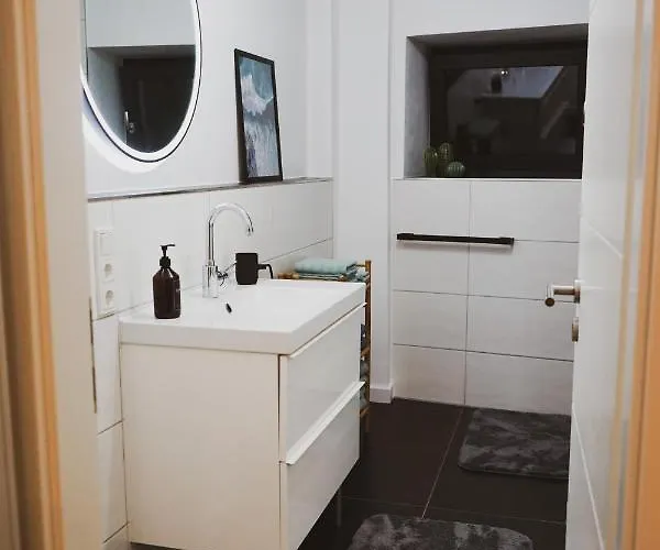 Stilvolles City-loft Mit Privatem Whirlpool Apartment